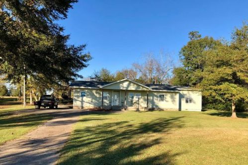2414 Tallapoosa St, Notasulga AL  36866-4558 exterior