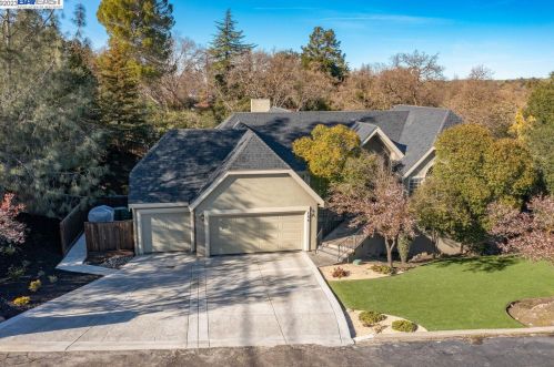 154 Crest Ave, Alamo, CA 94507-2645