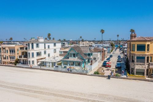 5925 Seaside Walk, Long Beach, CA 90803-4461