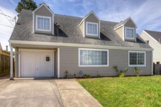 512 Inverness Dr, Pacifica, CA 94044-2139