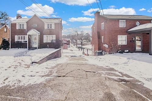 105 Richmore Dr, Verona, PA 15147-2509