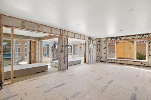 5 Fairview Blvd, Fort Myers Beach FL  33931-4565 exterior