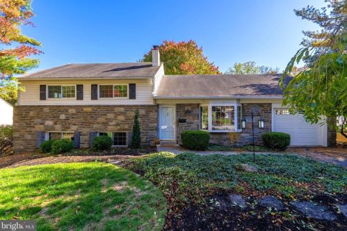 562 General Knox Rd, Norristown, PA 19406-1873