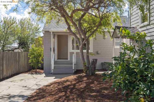 1327 Mariposa St, Richmond CA 94804-5017 exterior