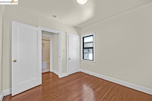 4726 Congress Ave, Oakland CA  94601-4706 exterior