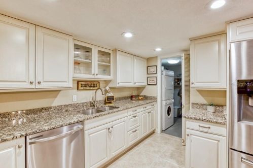 121 Lago Vista Blvd, Casselberry, FL 32707-5802