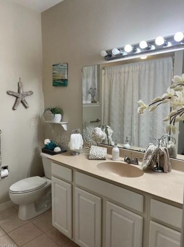 10620 Sir Michaels Place Dr, Bonita Springs FL  34135-0704 exterior