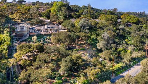1616 Hillcrest Rd, Santa Barbara CA  93103-1843 exterior