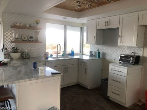 718 Durion Ct, Sanibel, FL 33957-5311