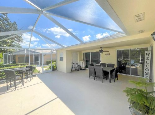 1234 Sun Terrace Cir, Fort Pierce FL  34986-2478 exterior