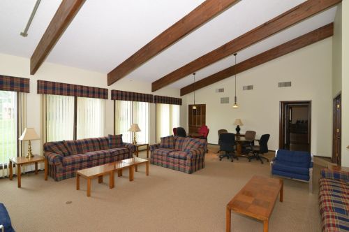 8735 72nd St, Milwaukee WI  53223-2746 exterior