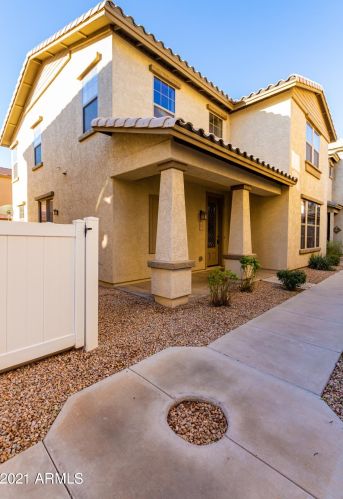 1466 Colt Dr, Gilbert, AZ 85296-7344