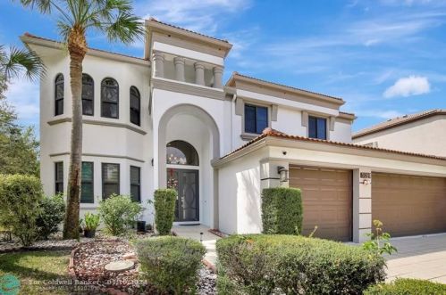 5098 168 Ave, Hollywood FL  33027-4913 exterior