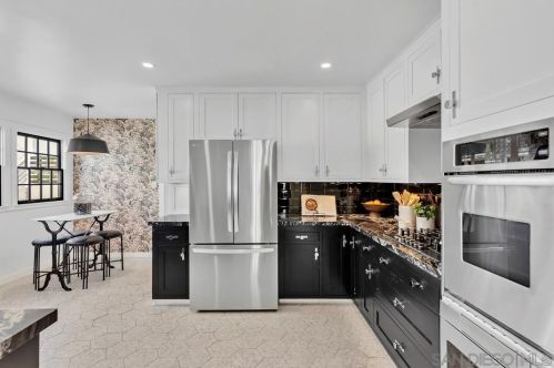 1239 Myrtle Ave, San Diego CA  92103-5114 exterior