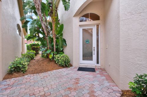 8163 Sandpiper Way, West Palm Beach FL  33412-1577 exterior