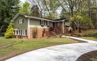 1719 Lumarka Dr, Charlotte, NC 28212-7670