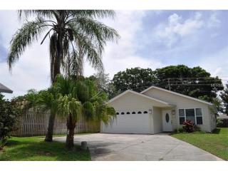 155 Darby Ct, Dunedin, FL 34698-8206