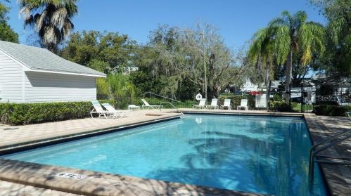 315 Ixora Dr, Palm Harbor FL  34684-3420 exterior