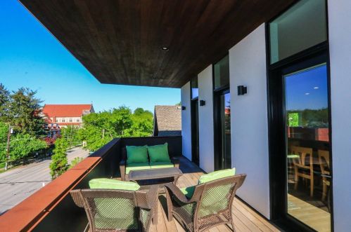 2872 Erie Ave, Cincinnati OH 45227-2735 exterior