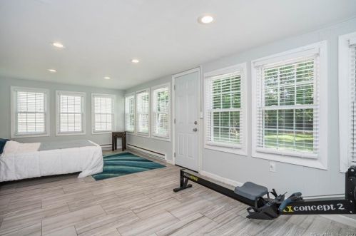200 Mountain Rd, Hartford CT  06111-1509 exterior