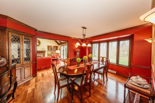 12427 Golf Dr, Thiensville WI  53092-2462 exterior