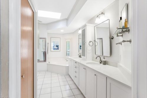 5544 Cynthia Ln, Naples FL  34112-5454 exterior