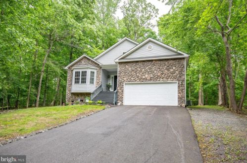 713 Eastover Pkwy, Locust Grove VA  22508-5219 exterior