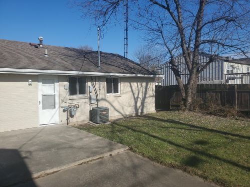 1207 Frayne Dr, New Carlisle OH  45344-2817 exterior