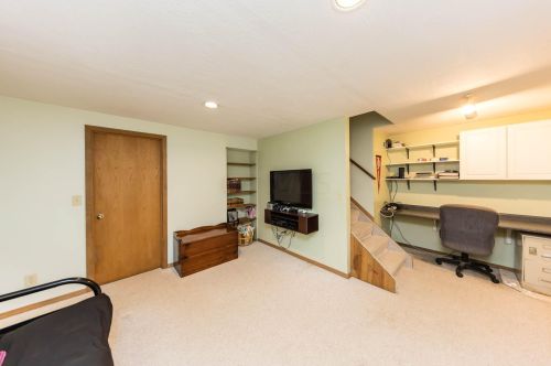 5336 Merrybell Ln, Darbydale OH  43123-9019 exterior