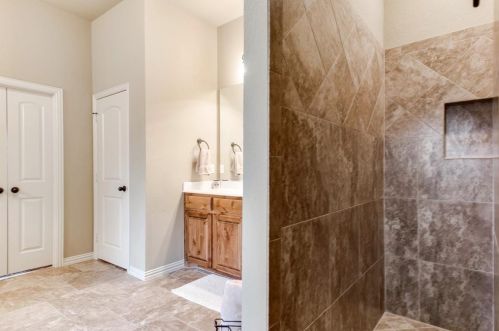 116 Venado Ct, Azle TX  76020-3643 exterior