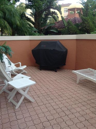 54 Uno Lago Dr, West Palm Beach, FL 33408-2665