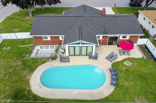 1597 Careful Dr, Green Bay WI  54304-2979 exterior