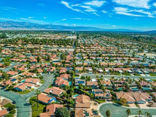 79 Calle Manzanita, Rancho Mirage CA  92270-4140 exterior