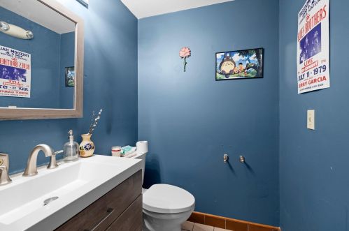 103 Durham Rd, Dover NH  03820-4363 exterior