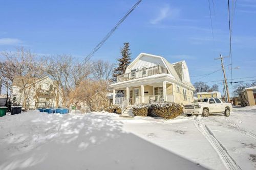 1115 Walnut St, Green Bay, WI 54301-4407
