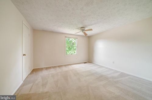 1304 Cold Harbor Ct, Herndon VA 20170-2018 exterior