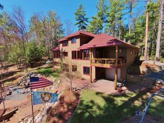 8338 Driftwood Pl, Minocqua WI  54548-8605 exterior