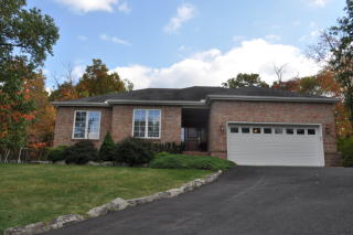 158 Kings Ct, Henryville, PA 18332-7902