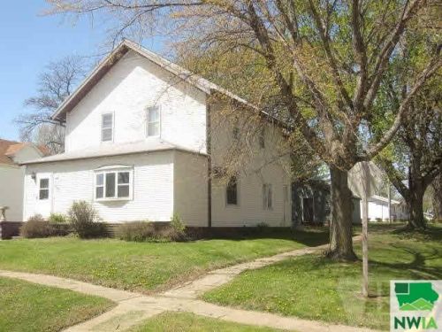 502 Main St, Ireton, IA 51027-7443
