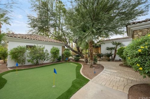 12 Clancy Ln, Rancho Mirage CA  92270-4501 exterior