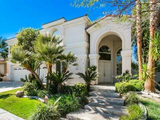 77 Teton Pines Dr, Henderson, NV 89074-0697