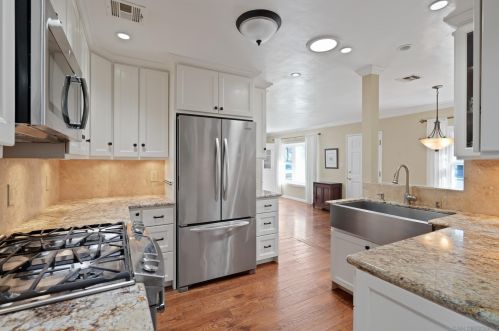 3314 Wisteria Dr, San Diego, CA 92106-1146