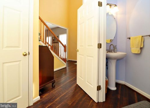 164 Pebble Beach Dr, Charles Town WV  25414-4074 exterior