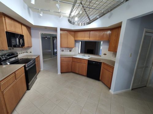 1903 Enterprise Ave, League City TX  77573-2903 exterior