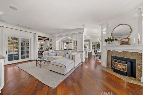 41664 Camino Del Vino, Temecula CA  92592-8439 exterior