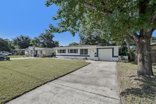 5970 67th Ave, Pinellas Park, FL 33781-5427