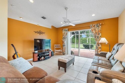 11901 20th St, Hollywood FL  33025-5616 exterior