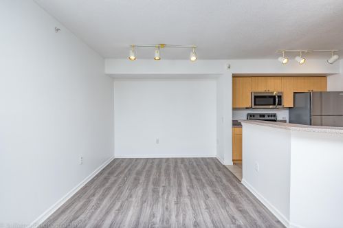 506 Villa Cir, Boynton Beach, FL 33435-8912