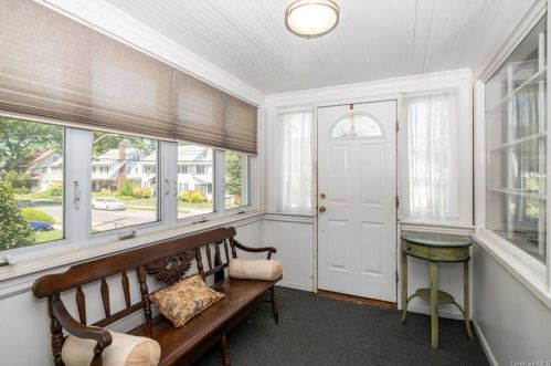 258 Clinton Ave, New Rochelle, NY 10801-1525