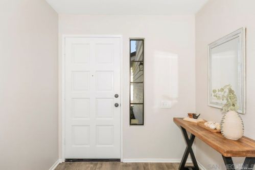 12682 Futura St, San Diego, CA 92130-2104